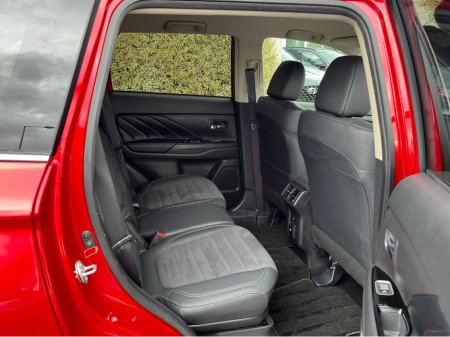 2020 Mitsubishi Outlander - thumbnail 10