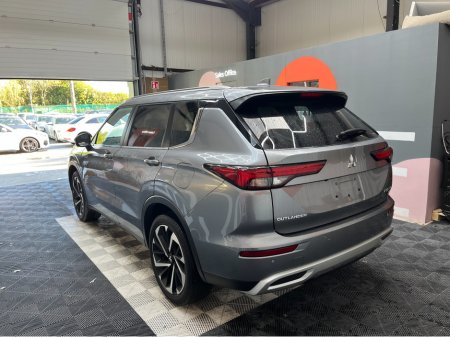2023 Mitsubishi Outlander - photo 4