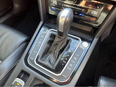 2021 Volkswagen Passat - thumbnail 18