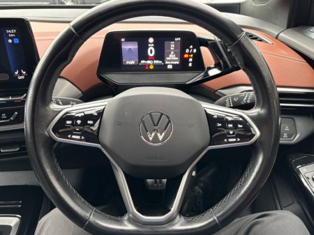 2022 Volkswagen ID.4 FAMILY 77kWh 204HP €23,950 thumbnail