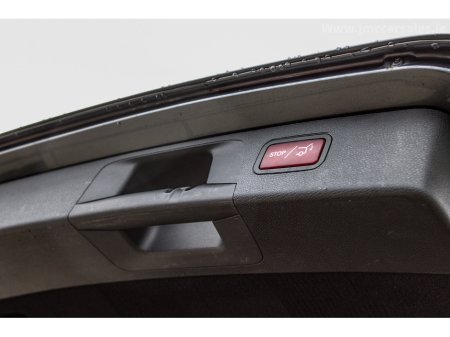 2018 Mercedes-Benz E Class - thumbnail 30