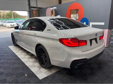 2018 BMW 5 Series - thumbnail 4