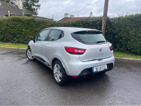 2016 Renault Clio - thumbnail 3