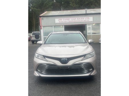 2019 Toyota Camry - thumbnail 2