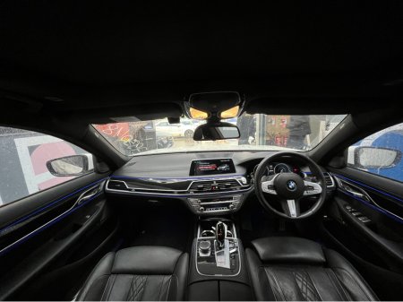 2018 BMW 7 Series €29950! 2018 BMW 740E IPERFORMANCE M-SPORT 2.0 AUTOMATIC / CRUISE CONTROL / 360° PARKING CAMERA / ELECTRIC MEMORY HEATED & MASSAGING SEATS / PANORAMIC SUNROOF / PADDLE SHIFTERS €29,950 thumbnail