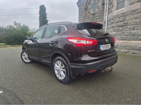 2017 Nissan Qashqai - thumbnail 4