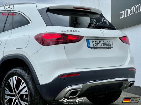 2025 Mercedes-Benz GLA Class - thumbnail 8