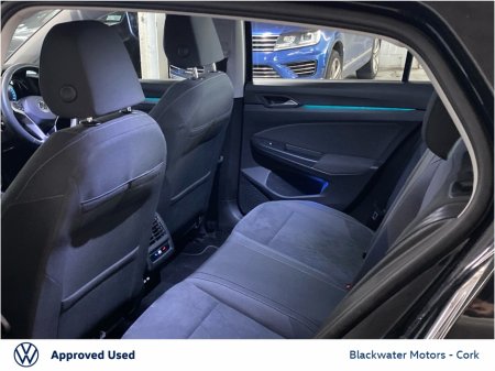 2022 Volkswagen Golf 1.5TSI 130BHP 5DR STYLE €28,995 thumbnail