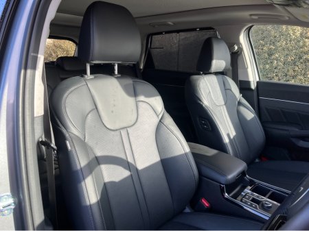 2025 Kia Sorento - thumbnail 18