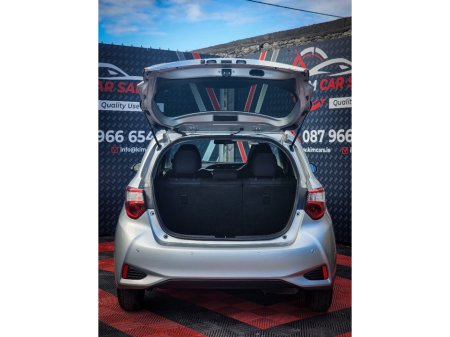 2020 Toyota Vitz - thumbnail 15