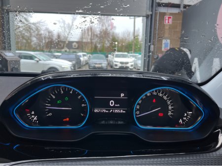 2017 Peugeot 2008 €12950! 2017 PEUGEOT 2008 CROSS CITY 1.2 AUTOMATIC €12,950 thumbnail