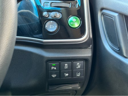 2020 Honda Grace - thumbnail 19