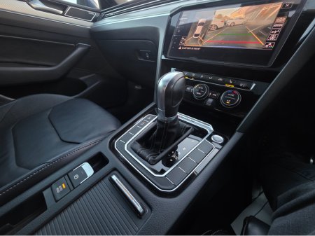 2019 Volkswagen Arteon 2.0 TSI R-LINE PANORAMIC SUNROOF 4MOTION 280BHP VIRTUALDASH FULL LEATHER HEATED ELECTRIC SEATS SAT NAV CARPLAY ANDROID AUTO BLIND SPORT PARKING SENSORS SELF PARKING ASSIST 360 CAMERA DYNAUDIO SOUND €31,500 thumbnail