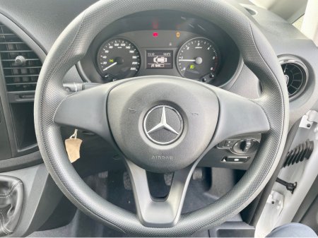 2023 Mercedes-Benz Vito - thumbnail 12