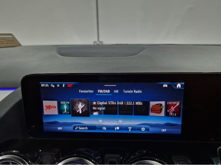 2023 Mercedes-Benz GLA Class 250E AMG LINE PREMIUM (PLUG IN HYBRID) AUTOMATIC **ONE OWNER / APPLE CARPLAY & ANDROID AUTO / BLIND SPOT ASSIST / HEATED FRONT SEATS / SAT NAV / REVERSE CAMERA / WIRELESS PHONE CHARGING** €40,900 thumbnail