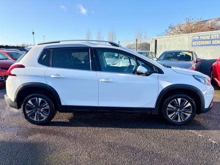 2017 Peugeot 2008 1.2 ALLURE  AUTOMATIC ** TOP SPEC ** 2 KEYS ** SUPERB EXAMPLE ** €11,995 thumbnail