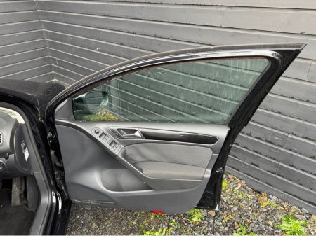 2012 Volkswagen Golf 1.2 TSI AUTO €8,995 thumbnail