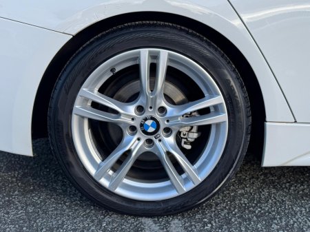 2016 BMW 3 Series - thumbnail 11