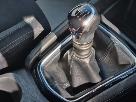 2017 Nissan Qashqai - thumbnail 23