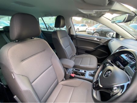 2019 Volkswagen Golf - thumbnail 9