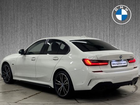2022 BMW 3 Series - thumbnail 2