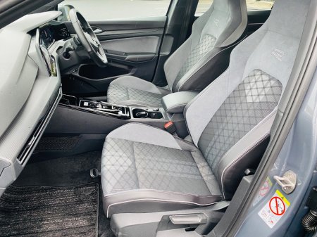 2023 Volkswagen Golf - thumbnail 14