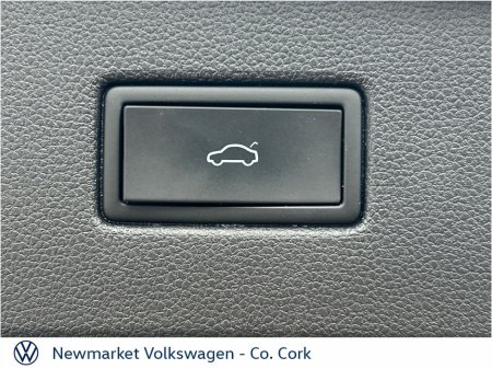 2023 Volkswagen Tiguan - thumbnail 17