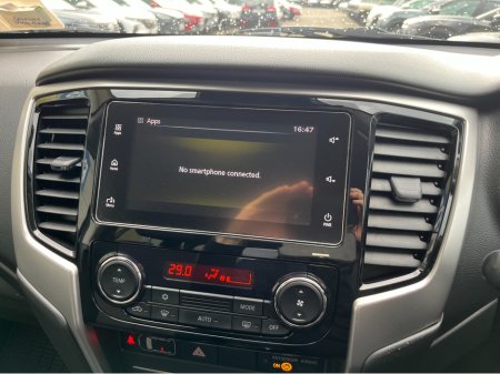 2021 Mitsubishi L200 - thumbnail 18