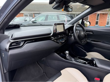 2023 Toyota C-HR - thumbnail 28