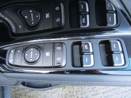 2019 Kia Niro 1.6 GDI 2 104BHP 5DR Auto €17,950 thumbnail