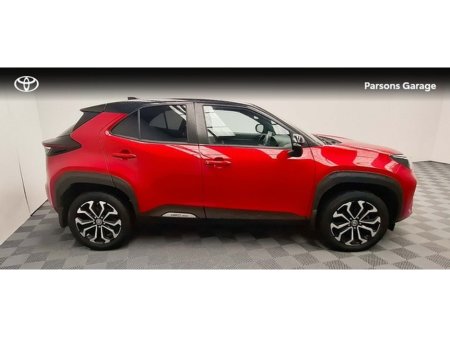 2023 Toyota Yaris Cross - view 3