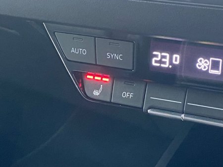 2025 Audi Q4 e-tron 45 S-Line Black Edition Quattro Auto EV €48,900 thumbnail