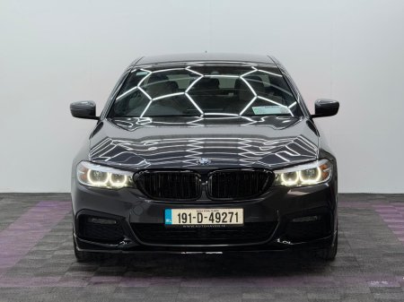 2019 BMW 5 Series - thumbnail 2