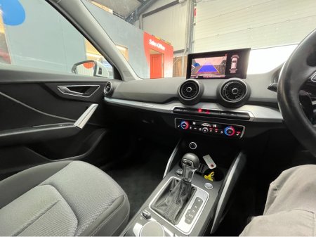 2019 Audi Q2 - thumbnail 2