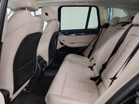 2021 BMW X3 xDrive30e xLine €43,975 thumbnail