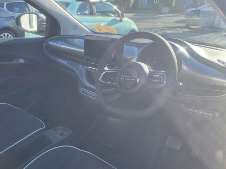 2025 Fiat 500e - thumbnail 13