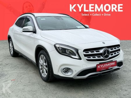2018 Mercedes-Benz GLA Class 1.6 AUTOMATIC - HALF BLACK LEATHER UPHOLSTERY - REVERSE CAMERA/PARKING RADAR