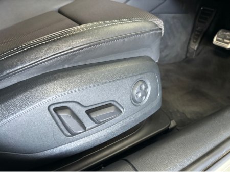 2017 Audi A4 - thumbnail 9