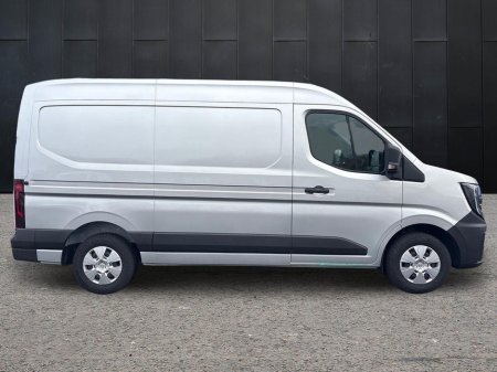 2026 Nissan Interstar - photo 5