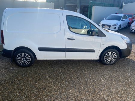 2018 Peugeot Partner PROFESSIONAL L1 BLUE HDI €10,950