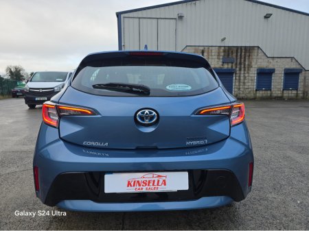 2021 Toyota Corolla HYBRID LUNA H/B AUTO A 4DR €22,850 thumbnail