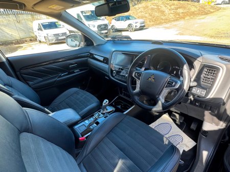 2019 Mitsubishi Outlander - thumbnail 19