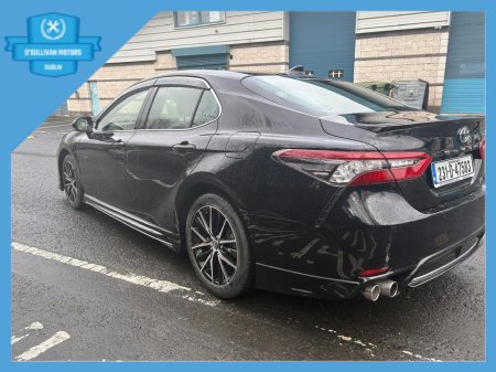 2023 Toyota Camry 2.5 6AA-AXVH70 HEV 4DR A €41,999 thumbnail