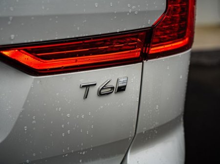 2024 Volvo XC60 T6 Phev Plus Dark AWD *Panoramic roof* *Harmon Kardon* €53,950 thumbnail