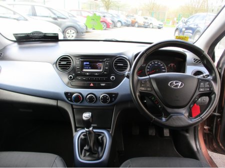 2016 Hyundai i10 - thumbnail 10