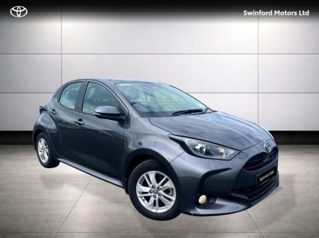 2024 Toyota Yaris HYBRID 115 LUNA