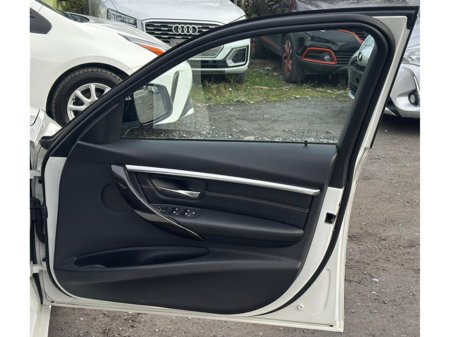 2016 BMW 3 Series 330E M Sport 2.0L  Automatic Plug-in Hybrid (5633) €18,495 thumbnail