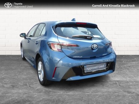 2022 Toyota Corolla Hybrid Luna HB €24,950 thumbnail