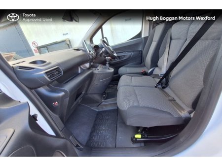 2024 Toyota Proace City - thumbnail 6