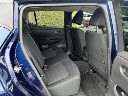 2025 Nissan Leaf EV SV PREMIUM 40KWH //360 PARKING CAMERAS//KEYLESS ENTRY//ADAPTIVE CRUISE CONTROL// €22,950 thumbnail